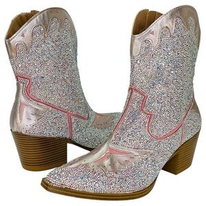 Wild Pair Lourdez Rhinestone Western Style Womens Ankle Boots Size 6M